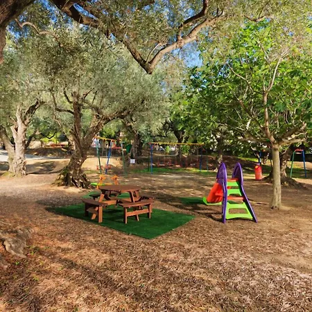Park 4* Alikész