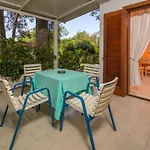 Park מלון דירות 4*